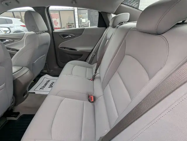 2021 Chevrolet Malibu LS  WITH APPLE CARPLAY! - Photo 10