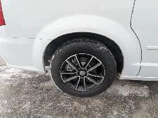 2017 Dodge Grand Caravan GT WITH FULL STOW-N-GO/LEATHER! - Photo 4