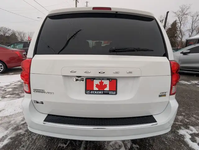 2017 Dodge Grand Caravan GT WITH FULL STOW-N-GO/LEATHER! - Photo 6