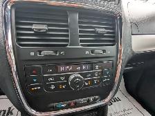 2017 Dodge Grand Caravan GT WITH FULL STOW-N-GO/LEATHER! - Photo 17