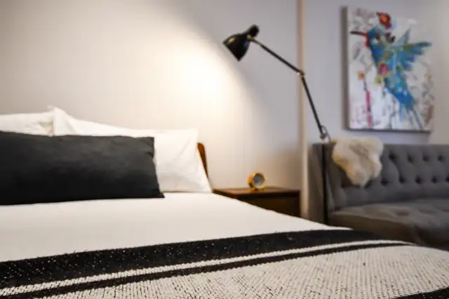 Superbe Studio Meublé au Cœur du Plateau Métro Laurier - Photo 3