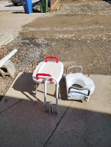 Homecare Products- Raised toilet, Bath Bar   seat, Crutches - Photo 2