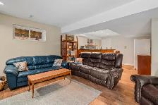 Furnished 3BR Short-Term Rental – Fireplace, Steam Room, Pond - Photo 6