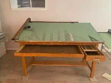 This could be an Arts & Crafts Table - Photo 2