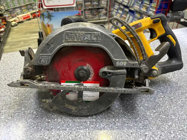 DeWalt DCS5 7 1/4 Worm Drive Saw