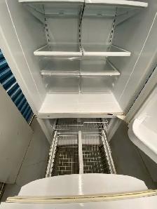 WHIRLPOOL BOTTOM FREEZER - Photo 7