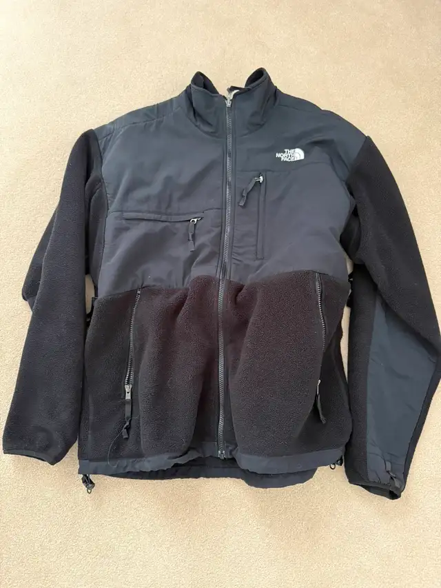 Like new black North Face Denali Fleece Men's L