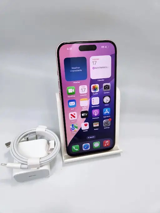 iPhone 15 128gb White 88% 3 Months Warranty W/Charger - Photo 2