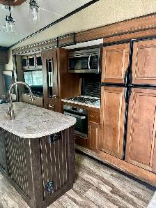 2020 Grand Design Reflection 29FT - Photo 2