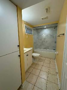 Unfurnished Basement Apartment for Rent in Scarborough. - Photo 2