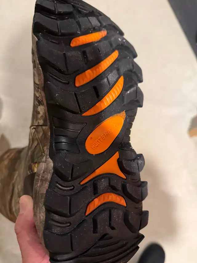 Men’s Like New Camo Boots - Photo 2