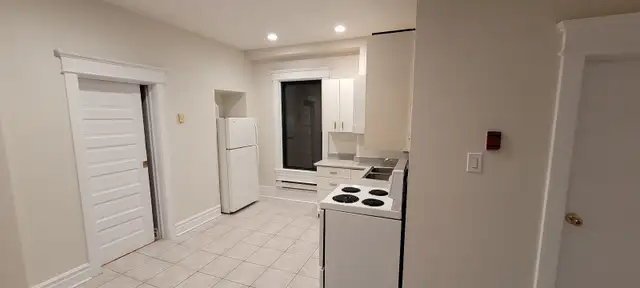 Roncesvalles / High Park apartment for rent - Photo 3