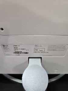 LG 27' 4K Monitor 27UL500-W - Photo 2