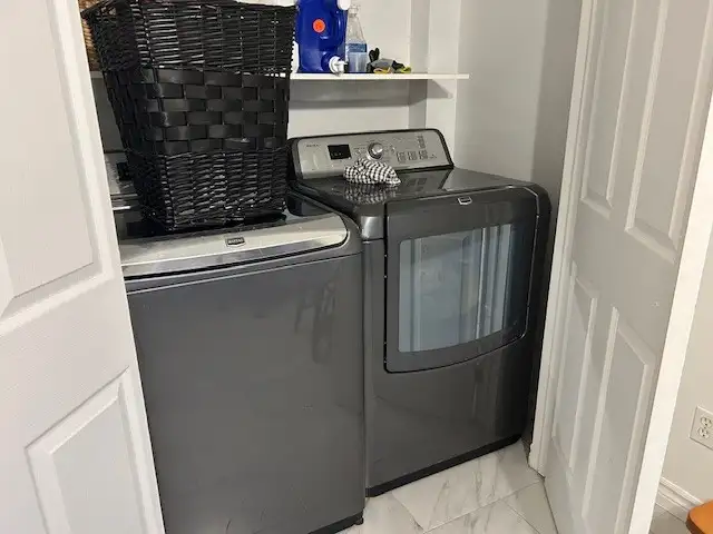 Room for rent in spacious apartment - Chambre a louer - Photo 17