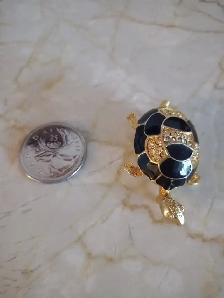 ÉPINGLETTES  BROCHES  BIJOUX   COMM NEUVE