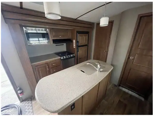 2017 Keystone Laredo 331BH - Stored Inside - Photo 6