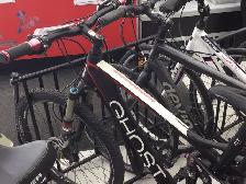 vélo noir ghost - Photo 2