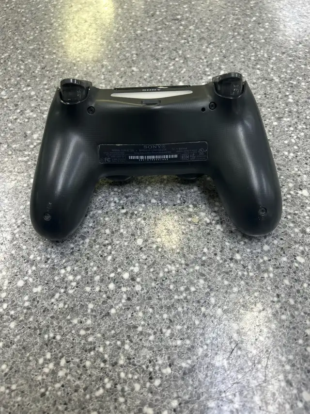 PlayStation 4 (PS4) 1TB Star Was BattleFront ll - Photo 5