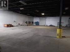 Warehouse For Rent - Photo 8