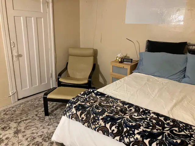 Great Location!  41/2 in NDG - heat/hot water/electricity incl. - Photo 7