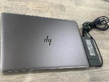 HP ZBook Studio G4 Mobile Workstation 17.3' Intel i7-7820HQ - Photo 3