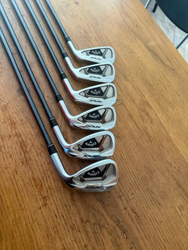 Like New Callaway Apex Irons 5-PW . New grips.. Asking 800.00