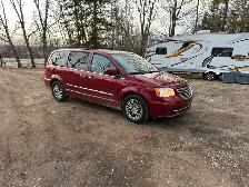 2014 Chrysler Town & Country