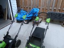 SELLING A GREENWORK 20 INCH CORDLESS SELF PROPELLED LAWN Mower