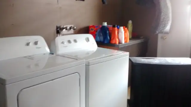 Lower Mission-Top floor of large house - Photo 4
