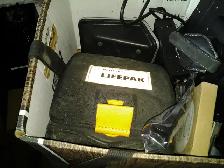 lifepak crplus defibrillator  portable with extra pads NEW - Photo 7