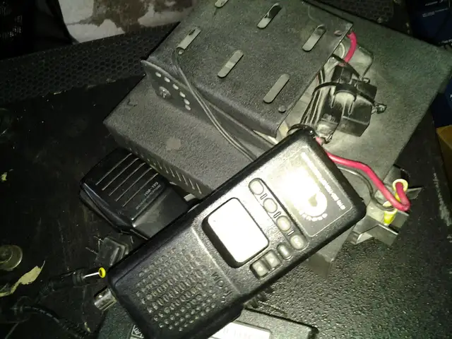 ICOM IC-A4 AIR BAND AVIATION VHF HANDHELD COMM TRANSCEIVER RADIO