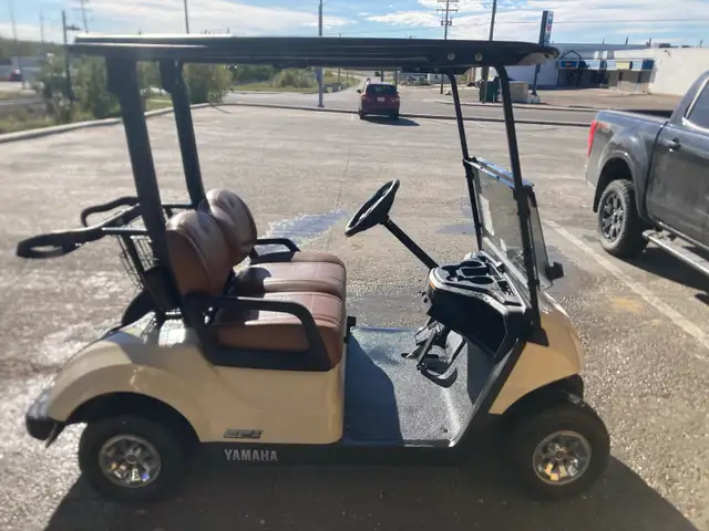 Yamaha Golf Cart