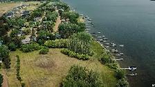 Blackstrap Lake lot in established resort of Resort of Shields