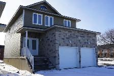 4 Bed, 3.5 Bath Home in Amherstview – Available May 15 ✨