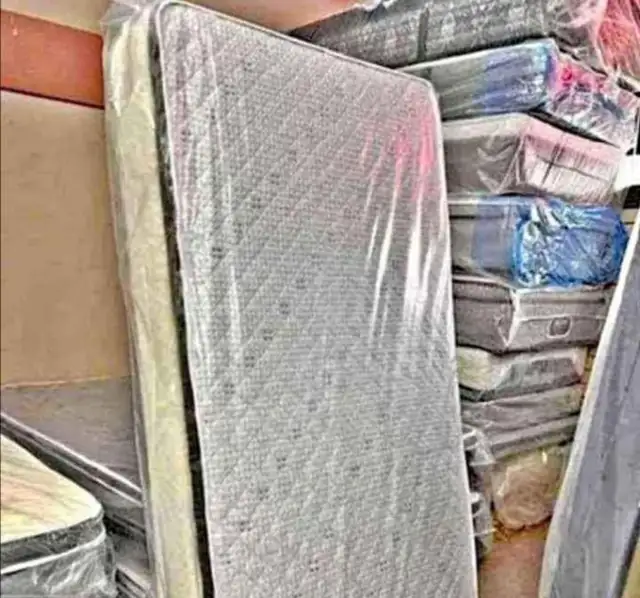QUEEN MATTRESS to upgrade your comfort on Clearance Sale - Photo 2