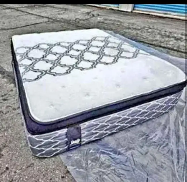 QUEEN MATTRESS to upgrade your comfort on Clearance Sale - Photo 7