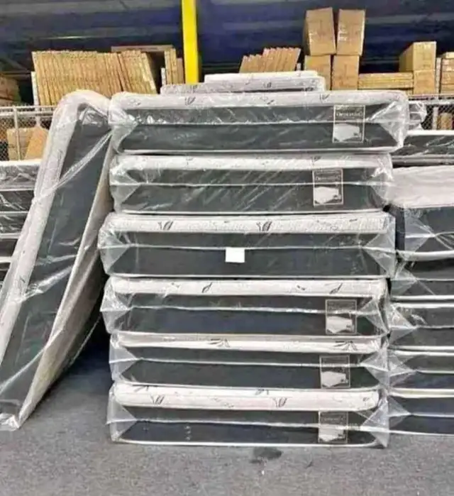 QUEEN MATTRESS Available with fast response Queen Mattress
