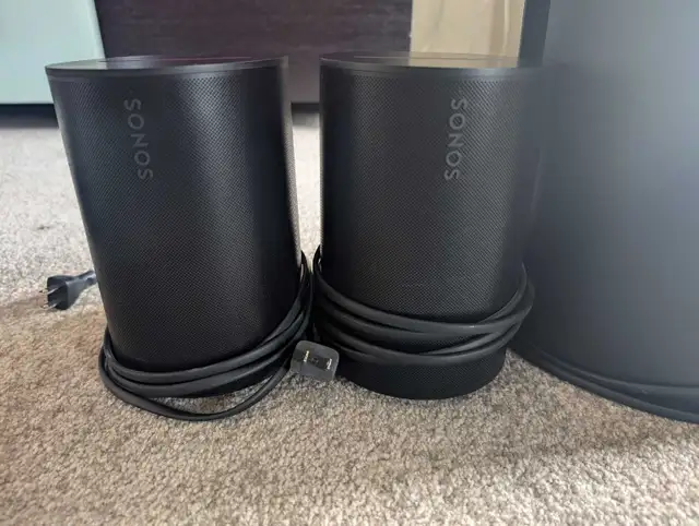 Complete Sonos surround sound. Sonos arc, ERA 100 and mini sub. - Photo 3