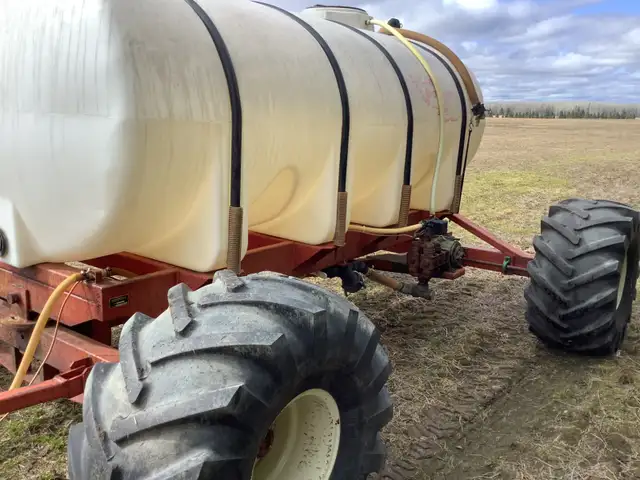 FERTILIZER/ SEED TENDER CART - Photo 7