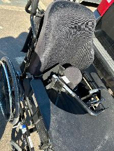 Recliner wheelchair new - Photo 3