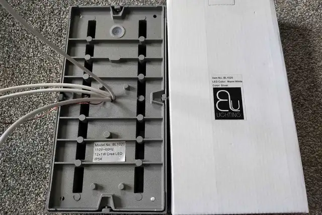 LED Wall lights (12 watts) - Photo 3