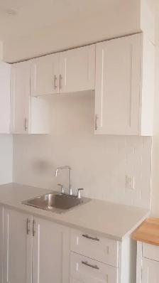 Heated, bright 3 & 1/2 - Photo 3