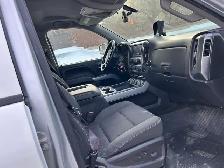 2017 Chevrolet Silverado LT V6 4.3L - Photo 8