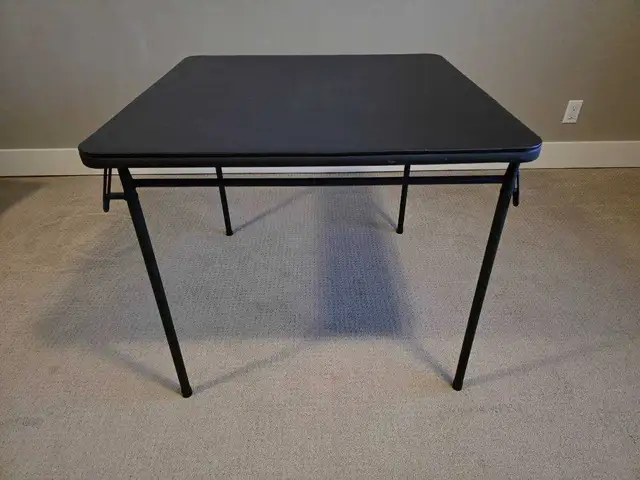 Foldable table - Photo 2