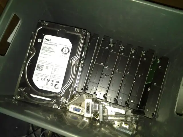 4tb sas 3.5 2000  hard drives sata sas ssd scsi ide lff sff disq