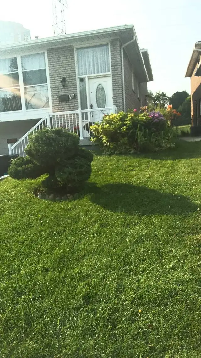 Lg 2 Bedrooms - Don Mills and McNicol