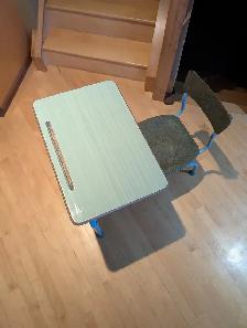 Adorable Green Children’s School Desk - Photo 6