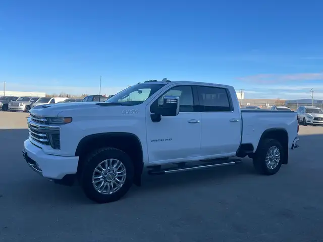 2022 Chevrolet SILVERADO 2500HD High Country/6.6L GAS/NAVI/CAM/L - Photo 3