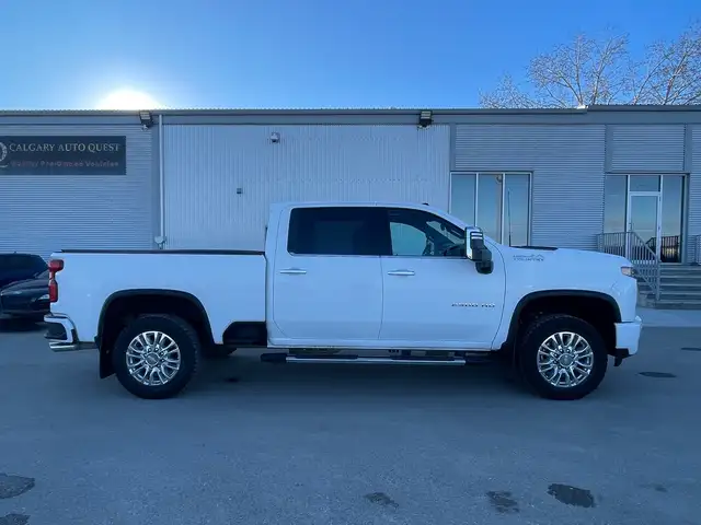 2022 Chevrolet SILVERADO 2500HD High Country/6.6L GAS/NAVI/CAM/L - Photo 8