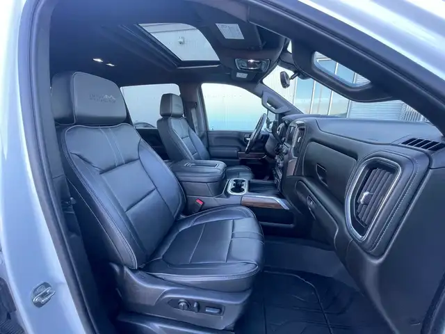 2022 Chevrolet SILVERADO 2500HD High Country/6.6L GAS/NAVI/CAM/L - Photo 9